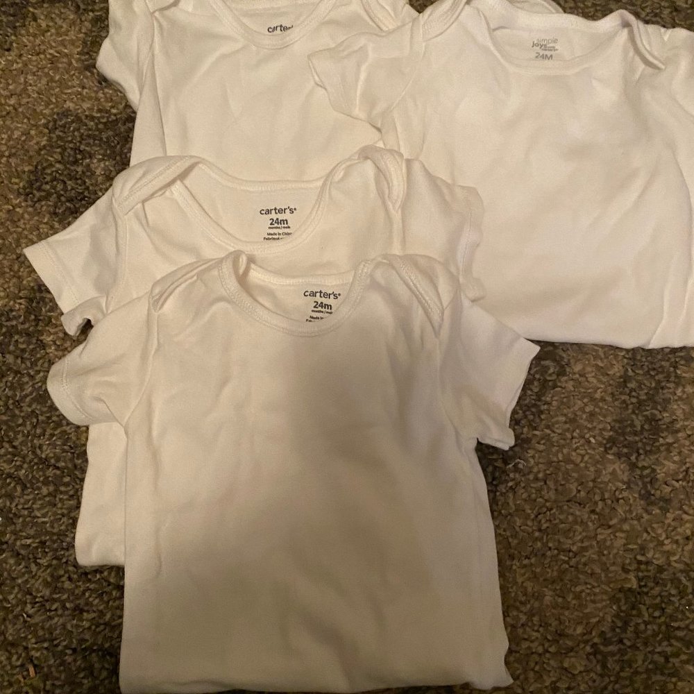 4 White size 24 Months Onies short sleeves